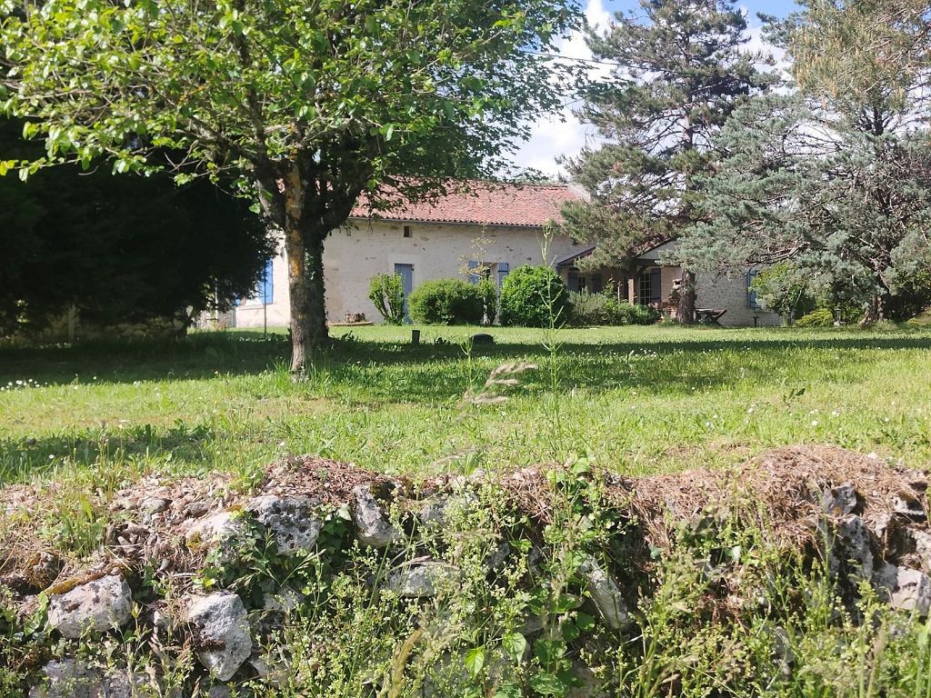 Maison de caractère PAUSSAC ET ST VIVIEN (24310) IMMOBILIER DU PERIGORD